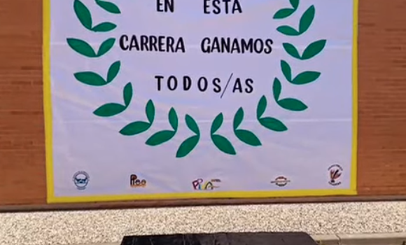 Carrera solidaria en el CEIP Tenerías Carrera solidaria en el CEIP Tenerías