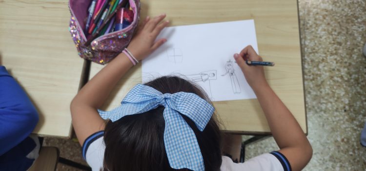 En busca de la mujer invisible, C. Compañía de María